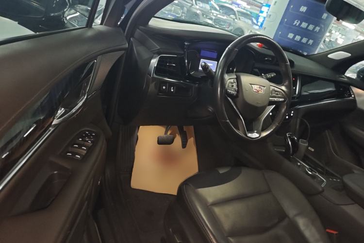 Used Cadillac XT6 2022 2.0T Six-Seater Four-Wheel Drive Luxury Version Driver Seat