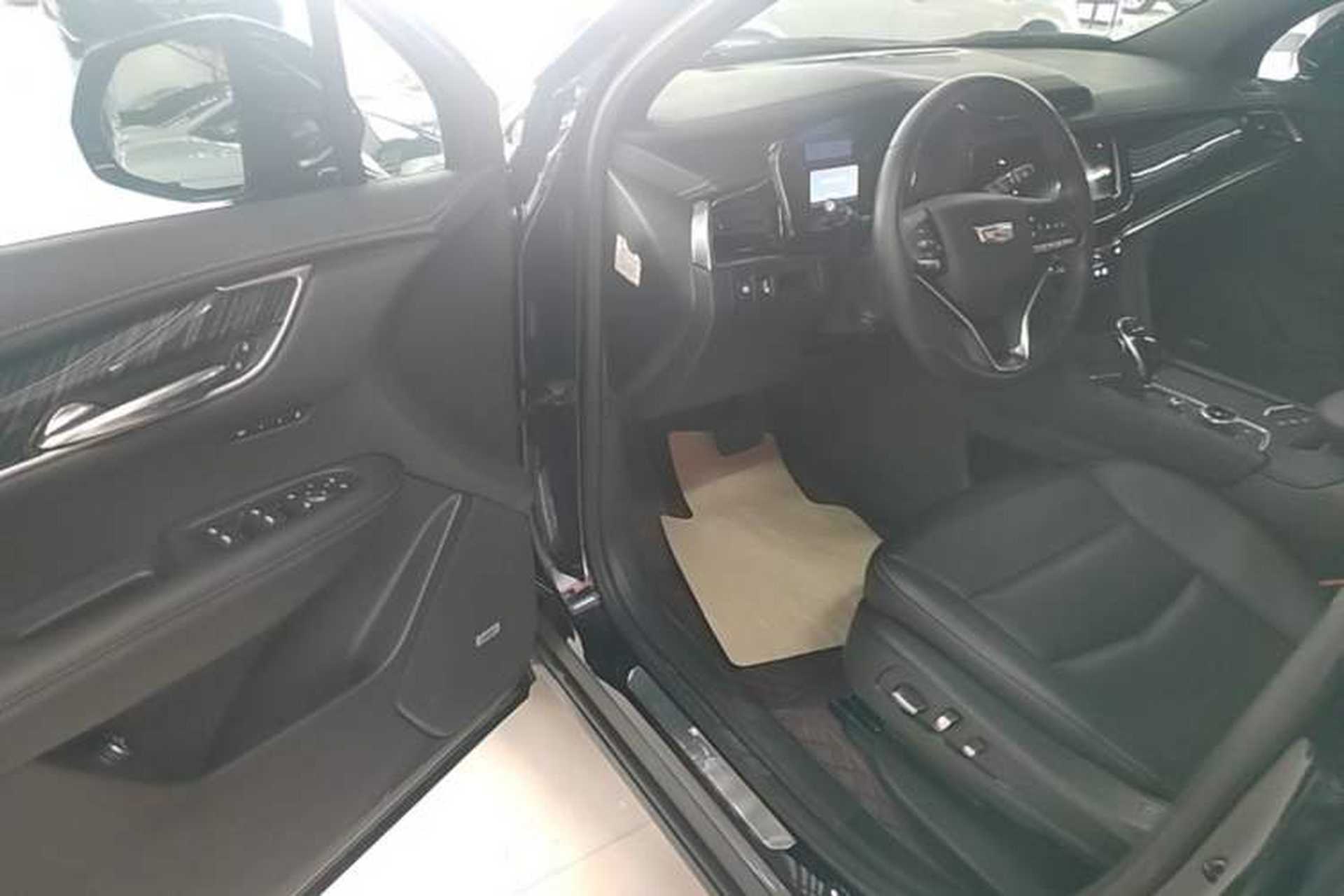 Used Cadillac XT6 2022 2.0T Six-Seater Two-Wheel-Drive Luxury Version Driver Seat