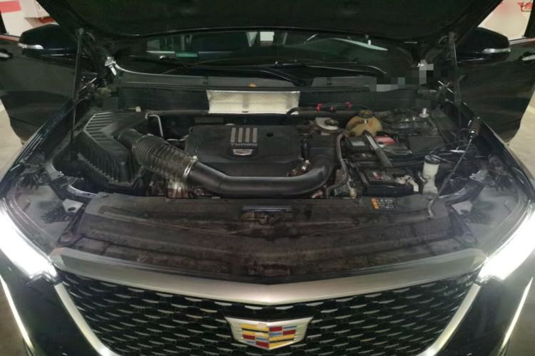 Used Cadillac XT6 2022 2.0T Six-Seater Four-Wheel Drive Luxury Version Engine Bay