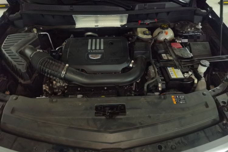Used Cadillac XT6 2022 2.0T 7-Seater Four-Wheel Drive Luxury Standard Edition Engine Bay