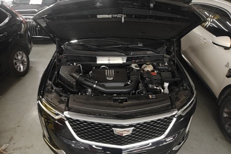 Used Cadillac XT6 2022 2.0T 7-Seater Four-Wheel Drive Luxury Version Engine Bay