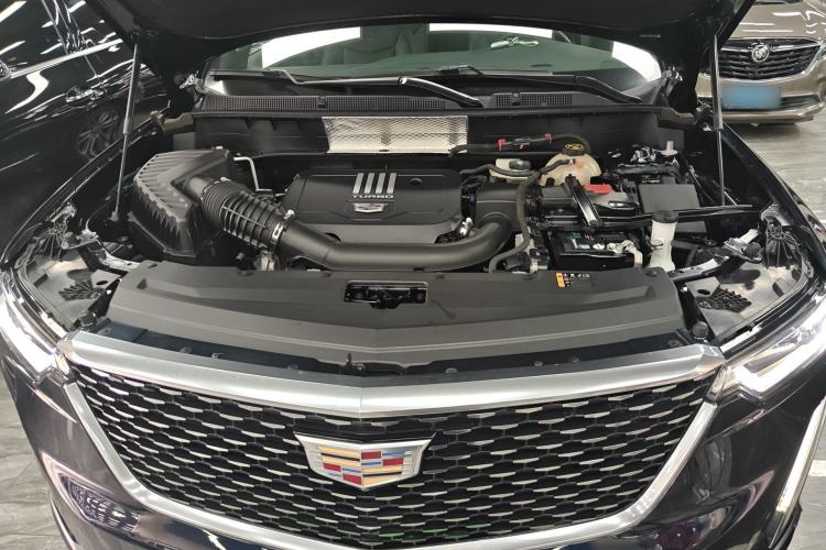 Used Cadillac XT6 2022 2.0T Six-Seater Four-Wheel Drive Luxury Version Engine Bay