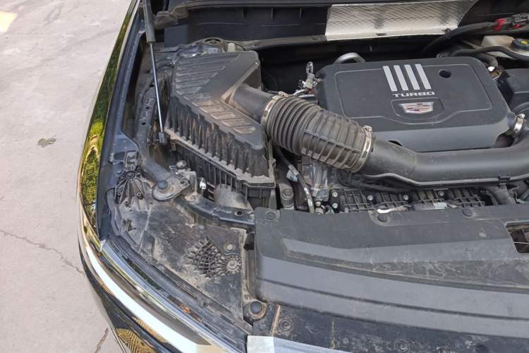 Used Cadillac XT6 2022 2.0T Six-Seater Four-Wheel Drive Luxury Version Engine Bay Right