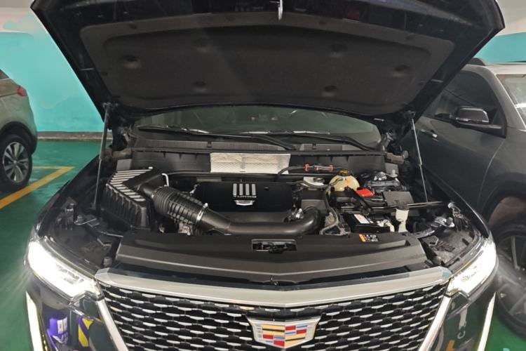 Used Cadillac XT6 2022 2.0T Six-Seater Four-Wheel Drive Luxury Version Engine Bay