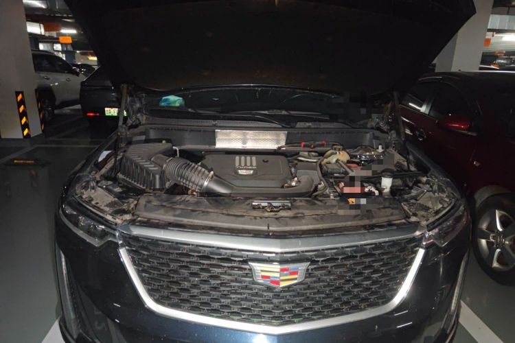 Used Cadillac XT6 2022 2.0T Six-Seater Four-Wheel Drive Luxury Version Engine Bay