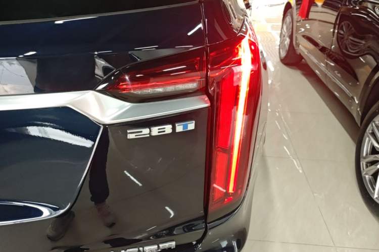 Used Cadillac XT6 2022 2.0T 7-Seater Four-Wheel Drive Luxury 120th Anniversary Limited Edition Exterior 3