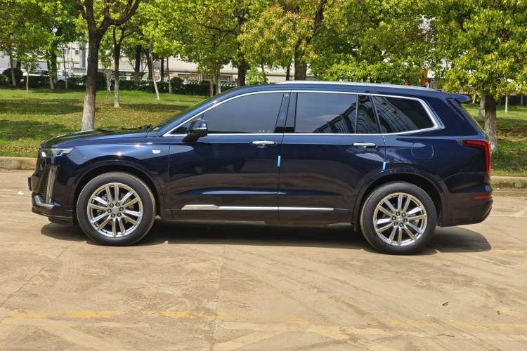 Used Cadillac XT6 2022 2.0T 7-Seater Four-Wheel Drive Luxury Standard Edition Exterior 3