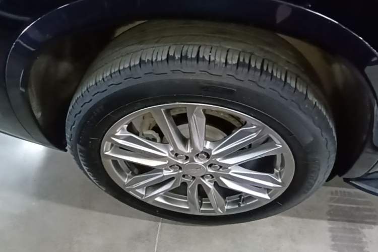 Used Cadillac XT6 2022 2.0T Six-Seater Four-Wheel Drive Luxury Version Exterior 5