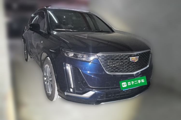 Used Cadillac XT6 2022 2.0T Six-Seater Two-Wheel-Drive Luxury Version Front Right 45 Deg