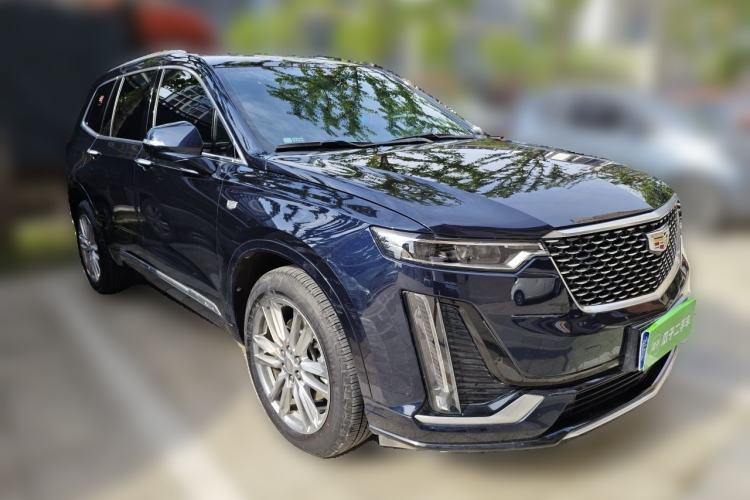 Used Cadillac XT6 2022 2.0T Six-Seater Four-Wheel Drive Luxury Version Front Right 45 Deg
