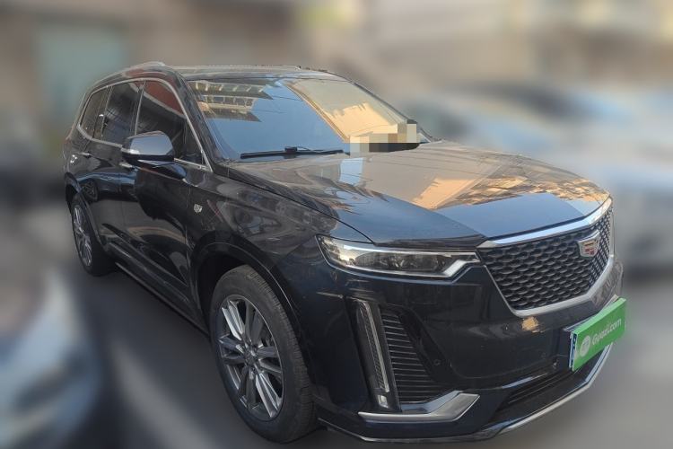 Used Cadillac XT6 2022 2.0T Six-Seater Two-Wheel-Drive Luxury Version Front Right 45 Deg