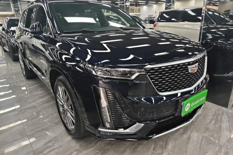 Used Cadillac XT6 2022 2.0T Six-Seater Four-Wheel Drive Luxury Version Front Right 45 Deg