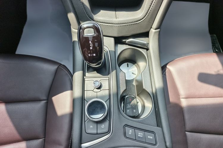 Used Cadillac XT6 2022 2.0T 7-Seater Four-Wheel Drive Luxury Standard Edition Gear Lever