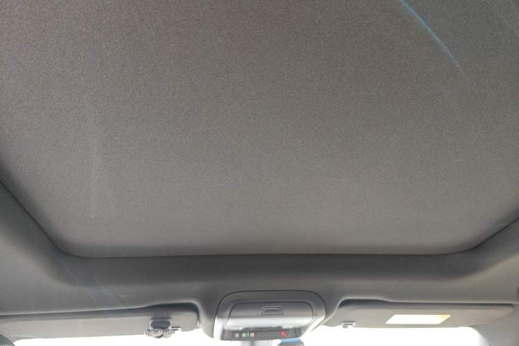 Used Cadillac XT6 2022 2.0T 7-Seater Four-Wheel Drive Luxury Version Headliner