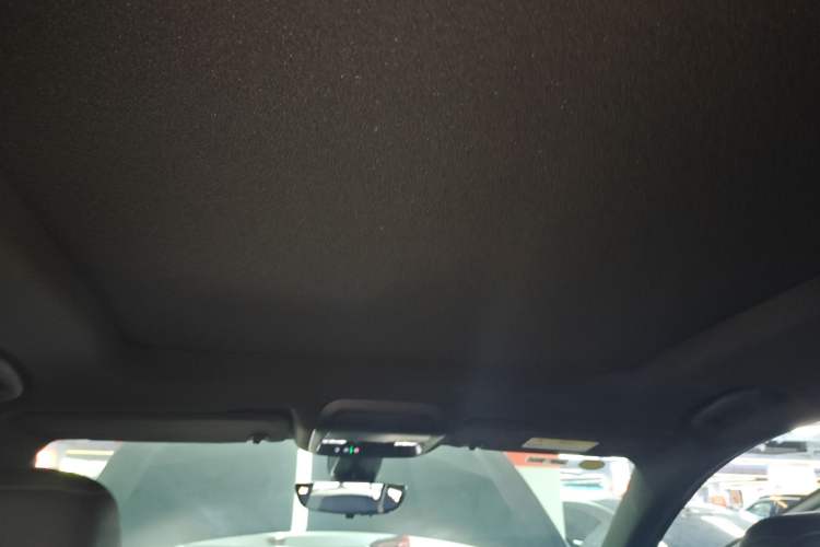 Used Cadillac XT6 2022 2.0T Six-Seater Four-Wheel Drive Luxury Version Headliner