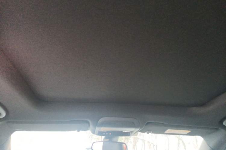 Used Cadillac XT6 2022 2.0T Six-Seater Two-Wheel-Drive Luxury Version Headliner