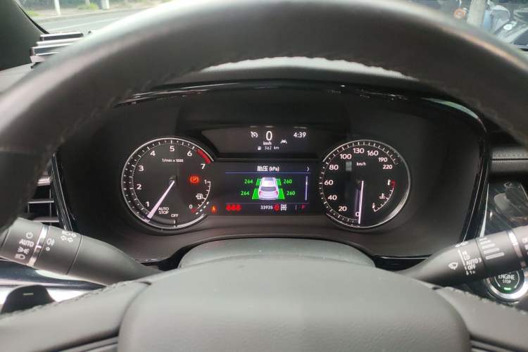 Used Cadillac XT6 2022 2.0T 7-Seater Four-Wheel Drive Luxury Standard Edition Instrument Cluster