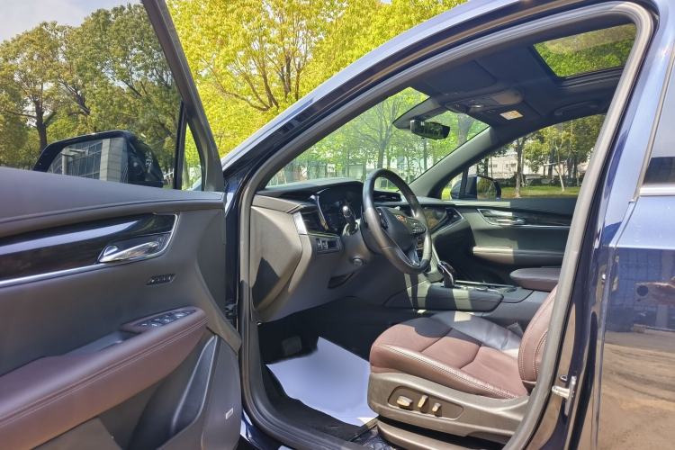 Used Cadillac XT6 2022 2.0T 7-Seater Four-Wheel Drive Luxury Standard Edition Interior 1