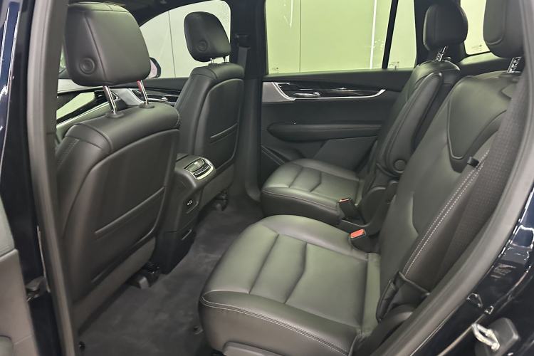 Used Cadillac XT6 2022 2.0T Six-Seater Four-Wheel Drive Luxury Version Interior 4