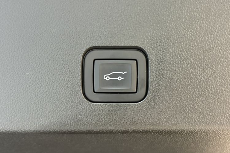 Used Cadillac XT6 2022 2.0T 7-Seater Four-Wheel Drive Luxury Version Interior 5