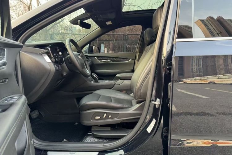 Used Cadillac XT6 2022 2.0T Six-Seater Four-Wheel Drive Luxury 120th Anniversary Limited Edition Interior 6