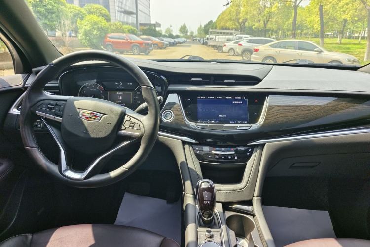 Used Cadillac XT6 2022 2.0T 7-Seater Four-Wheel Drive Luxury Standard Edition Interior 6