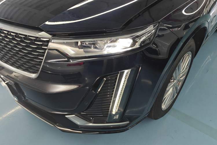 Used Cadillac XT6 2022 2.0T Six-Seater Four-Wheel Drive Luxury Version Left Front Headlight