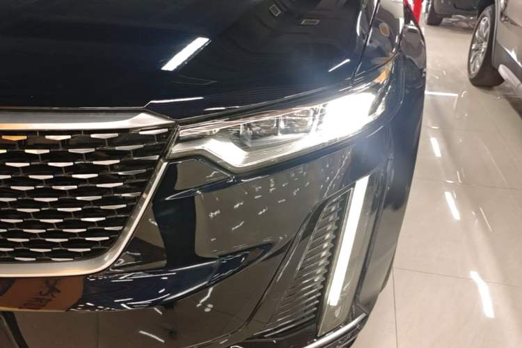 Used Cadillac XT6 2022 2.0T 7-Seater Four-Wheel Drive Luxury 120th Anniversary Limited Edition Left Front Headlight