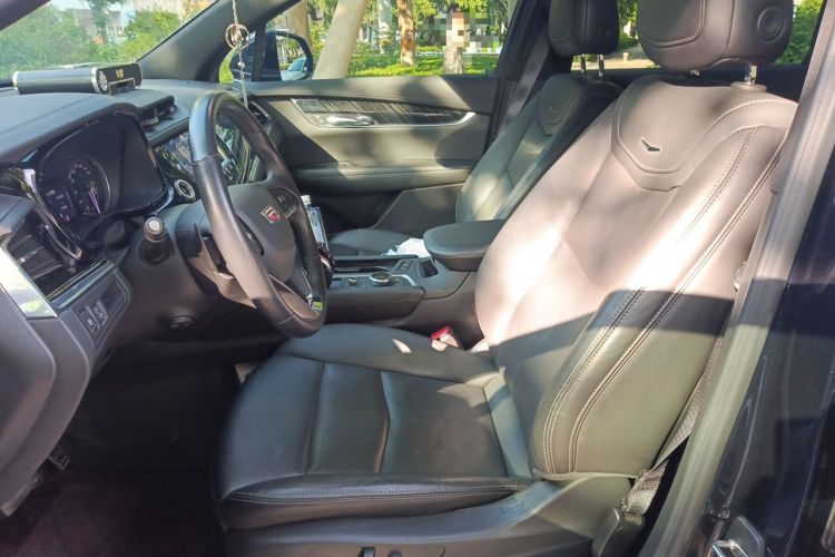 Used Cadillac XT6 2022 2.0T Six-Seater Four-Wheel Drive Luxury Version Left Front Seat