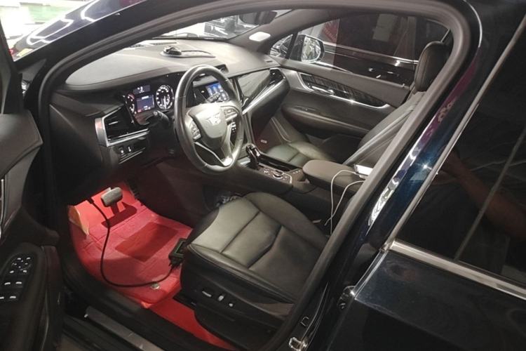 Used Cadillac XT6 2022 2.0T 7-Seater Four-Wheel Drive Luxury Version Left Front Seat