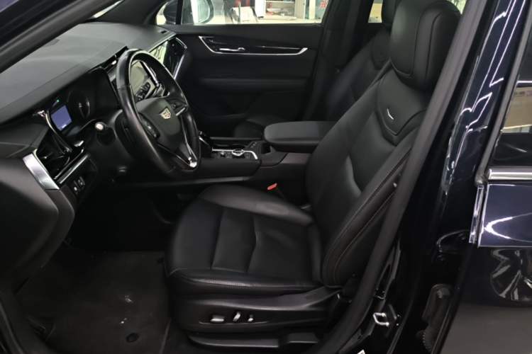 Used Cadillac XT6 2022 2.0T 7-Seater Four-Wheel Drive Luxury Standard Edition Left Front Seat