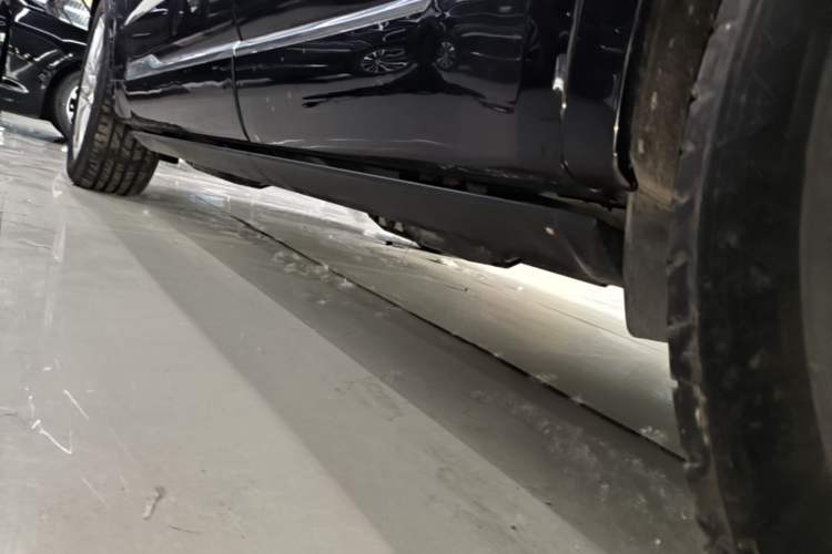 Used Cadillac XT6 2022 2.0T 7-Seater Four-Wheel Drive Luxury Standard Edition Left Side Sill