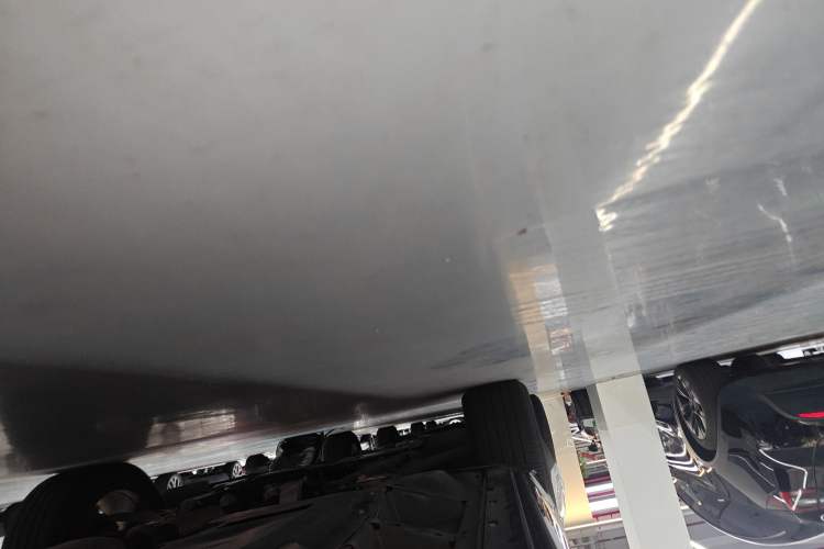Used Cadillac XT6 2022 2.0T Six-Seater Four-Wheel Drive Luxury Version Left Side Sill