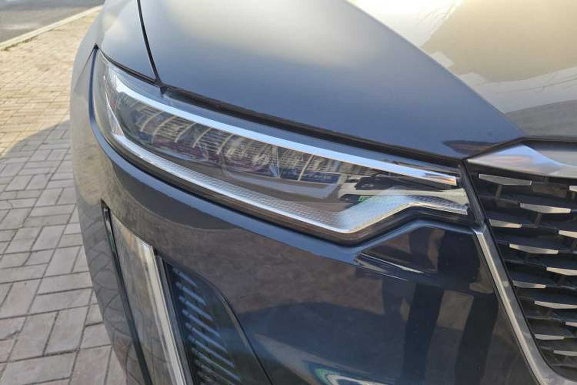 Used Cadillac XT6 2022 2.0T Six-Seater Four-Wheel Drive Luxury Version Right Front Headlight