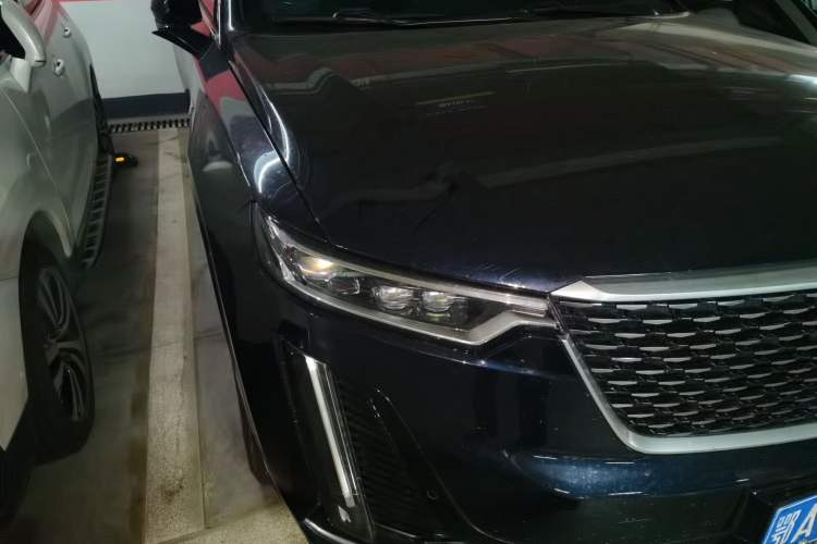 Used Cadillac XT6 2022 2.0T Six-Seater Four-Wheel Drive Luxury Version Right Front Headlight