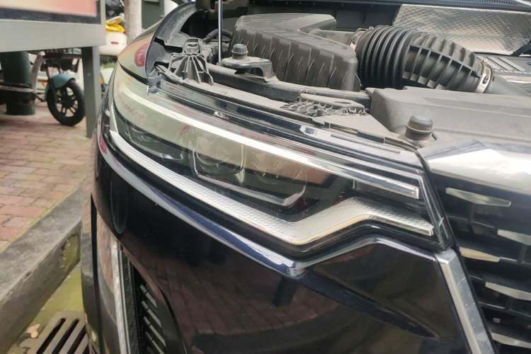 Used Cadillac XT6 2022 2.0T 7-Seater Four-Wheel Drive Luxury Standard Edition Right Front Headlight