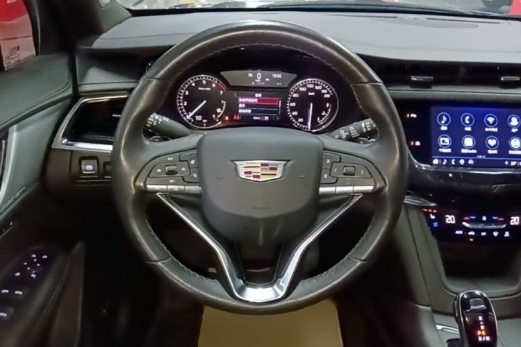 Used Cadillac XT6 2022 2.0T Six-Seater Four-Wheel Drive Luxury Version Steering Wheel