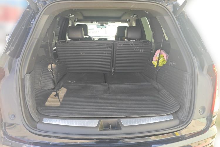 Used Cadillac XT6 2022 2.0T 7-Seater Four-Wheel Drive Luxury Version Trunk