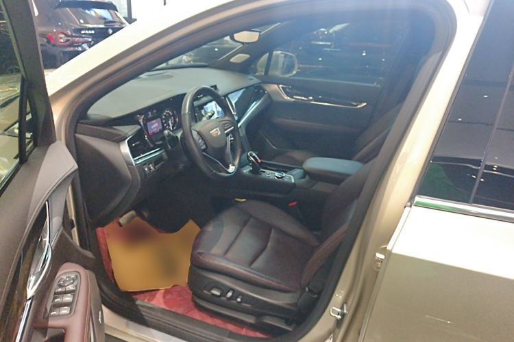 Used Cadillac XT6 2022 2.0T 7-Seater Four-Wheel Drive Luxury Version Driver Seat