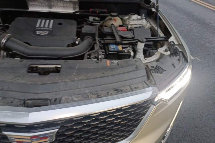 Used Cadillac XT6 2022 2.0T 7-Seater Four-Wheel Drive Luxury Version Engine Bay Left