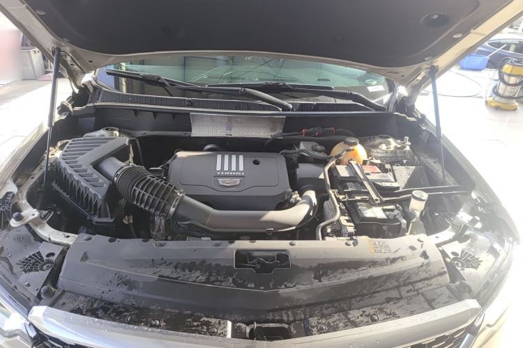 Used Cadillac XT6 2022 2.0T 7-Seater Four-Wheel Drive Luxury Version Engine Bay