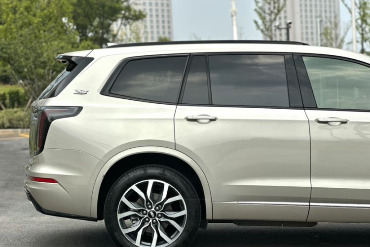 Used Cadillac XT6 2022 2.0T Six-Seater Four-Wheel-Drive Prestige Version Exterior 1