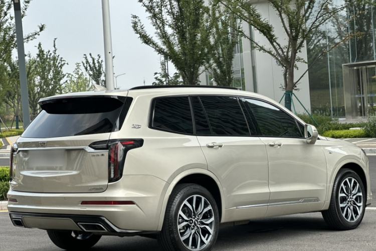 Used Cadillac XT6 2022 2.0T Six-Seater Four-Wheel-Drive Prestige Version Exterior 3
