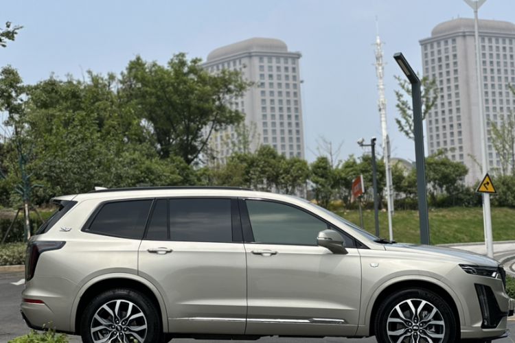 Used Cadillac XT6 2022 2.0T Six-Seater Four-Wheel-Drive Prestige Version Exterior 9