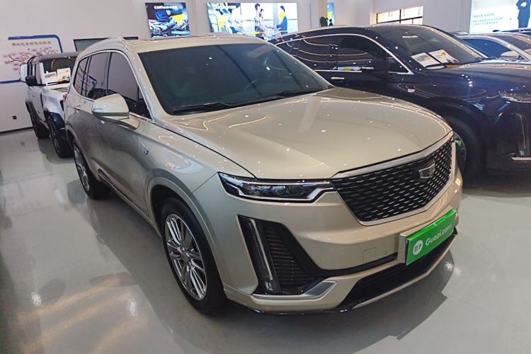 Used Cadillac XT6 2022 2.0T 7-Seater Four-Wheel Drive Luxury Version Front Right 45 Deg