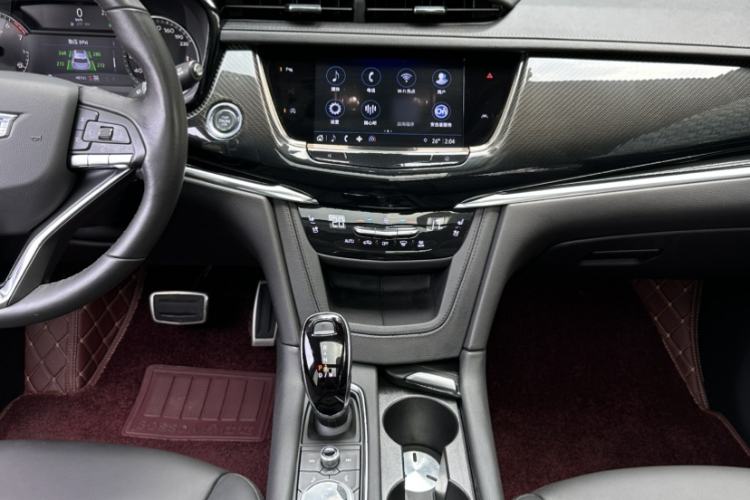 Used Cadillac XT6 2022 2.0T Six-Seater Four-Wheel-Drive Prestige Version Interior 4