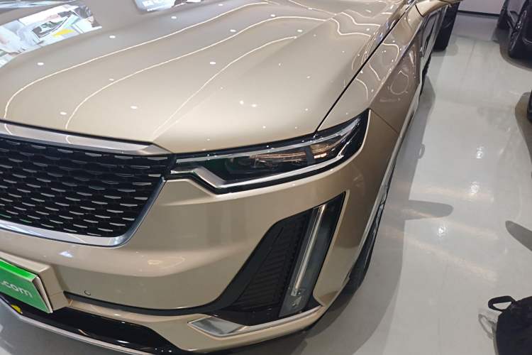 Used Cadillac XT6 2022 2.0T 7-Seater Four-Wheel Drive Luxury Version Left Front Headlight
