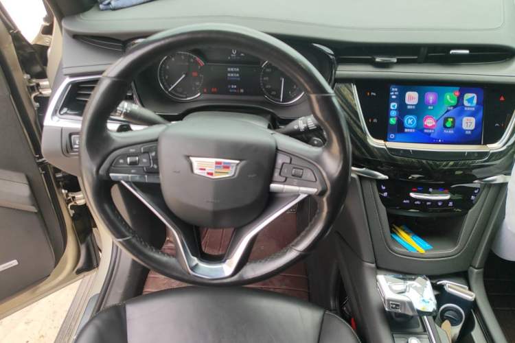 Used Cadillac XT6 2022 2.0T Six-Seater Four-Wheel Drive Luxury Version Steering Wheel