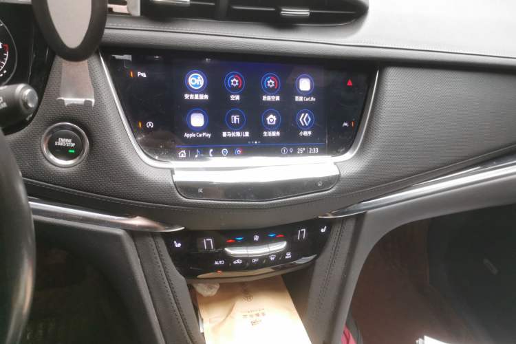 Used Cadillac XT6 2022 2.0T Six-Seater Four-Wheel-Drive Luxury Version Audio And AC Panel