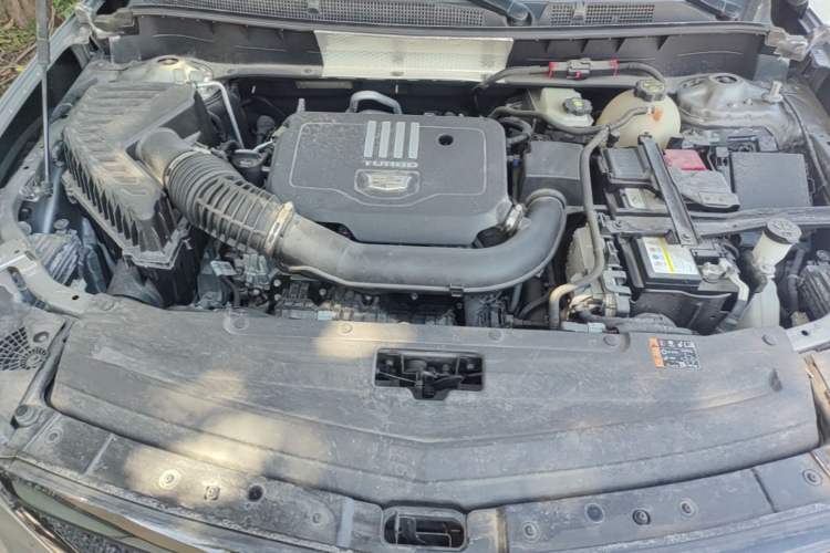 Used Cadillac XT6 2022 2.0T Six-Seater Four-Wheel-Drive Luxury Standard Edition Engine Bay